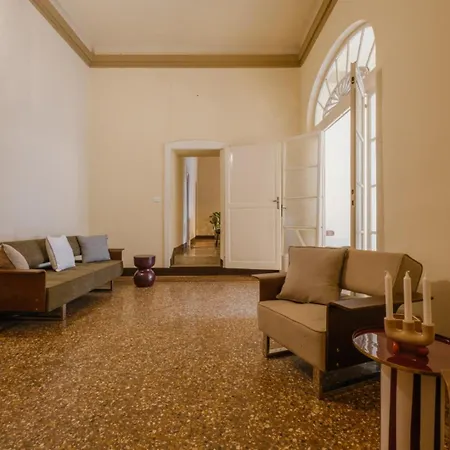 Unique Luxury Penthouse With Frescoes And Charm Bologne