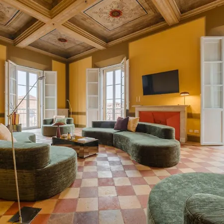 アパート Unique Luxury Penthouse With Frescoes And Charm *