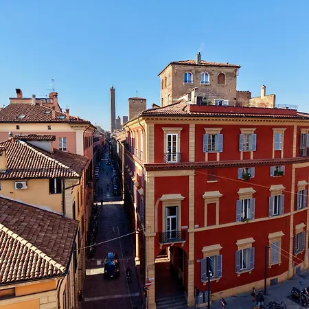 Unique Luxury Penthouse With Frescoes And Charm بولونيا